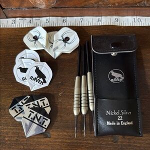 Vintage Raven Nickel Silver Darts 22 Made in England (Men’s weight)